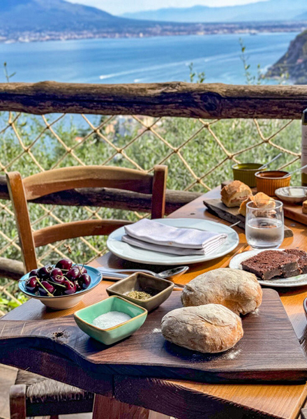 Bruschette con pomodoro