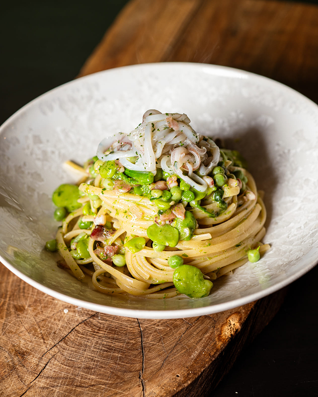 Tavola apparecchiata