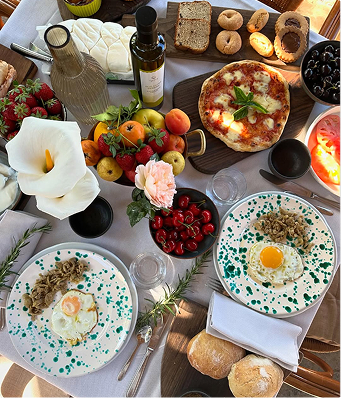 Tavola apparecchiata per evento